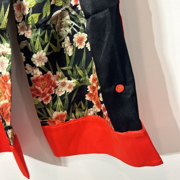 REVOLVE x HAHt Pajama Set Flock 2gether Noir
HAH retail $248 plus size 2XL - Picture 9 of 12